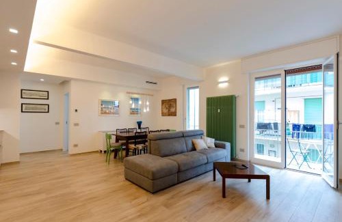 Sestri Levante Apartment | JOIVY Spacious 2-bedroom flat with Balcony near Beach in Sestri Levante