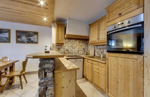 Val-d'Isere Ski Chalet | Joli Chalet, Vieux Village