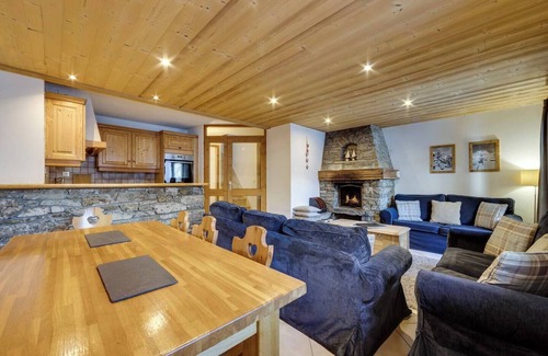 Val-d'Isere Ski Chalet | Joli Chalet, Vieux Village