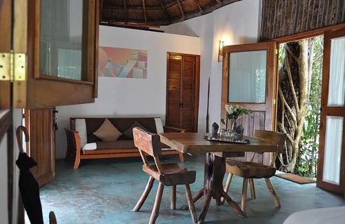 Leona Vicario Hotel | Jolie Jungle Eco Hotel