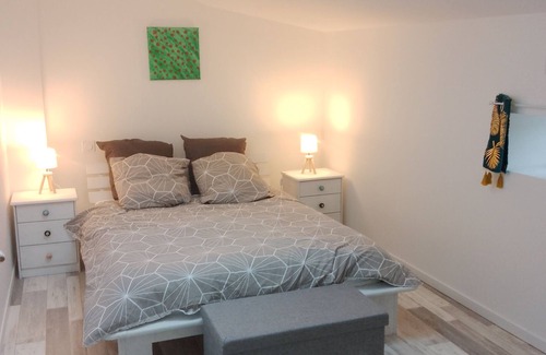 Pamproux House | Jolie Longère à la Campagne