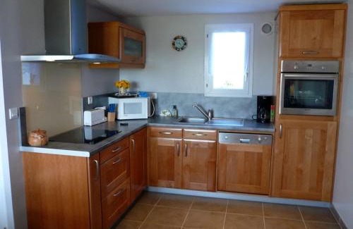 Locmaria House | Jolie maison à 600m de la plage, jardin clos - FR-1-418-12