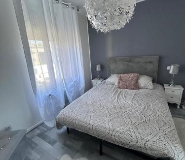 Montlucon Apartment | Jolie maison de ville