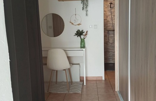 Marignane Bed & Breakfast | Jolie Suite Privée, Proche Aéroport