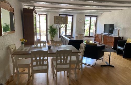 Nidau Apartment | Joline private guest apartment feel like home