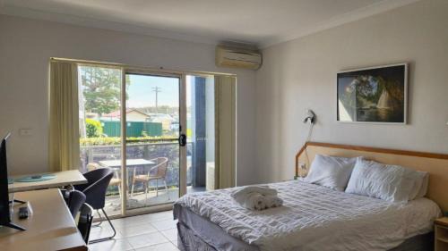 Sussex Inlet Hotel | Jopen Motel Unit 4