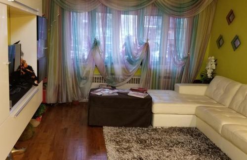 Canarsie House | Joy's Country Home