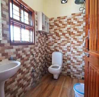 Sualkuchi Hotel | Joyable Homestay Near Sankardev Netralay