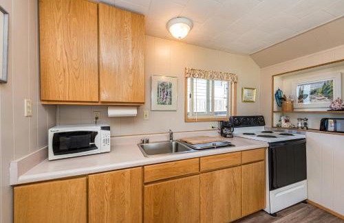 Sequim Hotel | Juan de Fuca Waterfront Hotel & Cottages