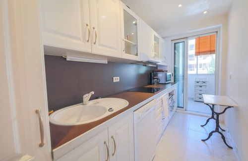 Juan-les-Pins Apartment | Juan Les Pins: apartment with incredible sea view