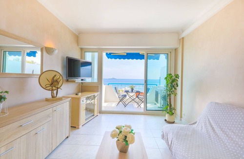 Juan-les-Pins Apartment | Juan Les Pins: apartment with incredible sea view