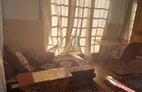 Leh House | Julay Guest House