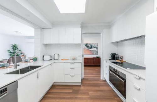 Ocean Grove House | "Julies"-Big fenced yard, nearby beach, Pet friendly