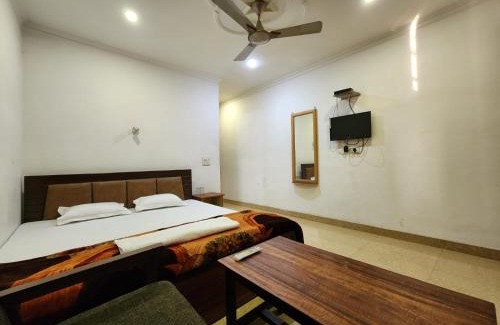 Srinagar House | JUNAID GUEST HOUSE