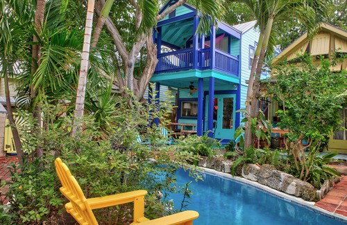 Old Town House | June & August 2026 now available! Old Town PRIVATE 3BR Lagoon Pool& FIVE stars!