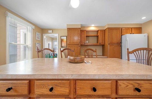 Worcester Apartment | June’s Place: A Centrally located Charming apartment