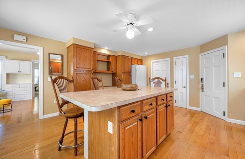 Worcester Apartment | June’s Place: A Centrally located Charming apartment