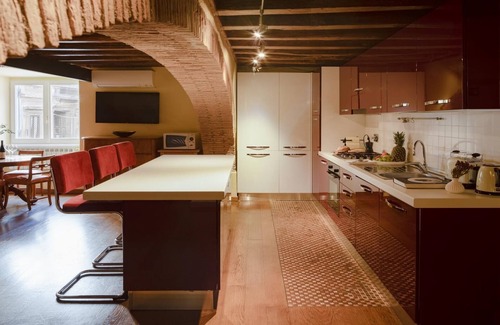 Rione V Ponte Apartment | Junior Suite Monserrato