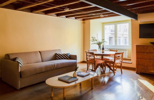 Rione V Ponte Apartment | Junior Suite Monserrato