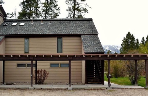 Moose Wilson Road Condo | Juniper 122: 2Br+Loft- The Aspens- Renovated Condo with Jackson Hole Charm