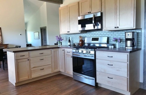 Shining Mountains House | Juniper House-Located south of Ennis on 9 acres, views of the Madison Valley