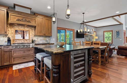 New Buffalo House | Juniper Presents: Gorgeous Award-winning home w/Pool, HotTub, Priv Screening Rm