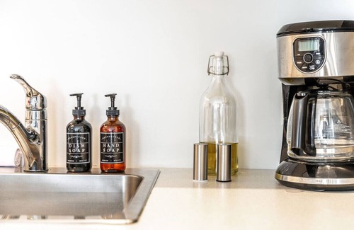 Stratford Apartment | Juno Lofts: The Artist’s Studio