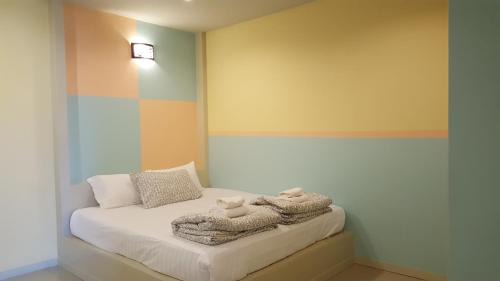 Amphawa Hotel | Juntima Place at Amphawa
