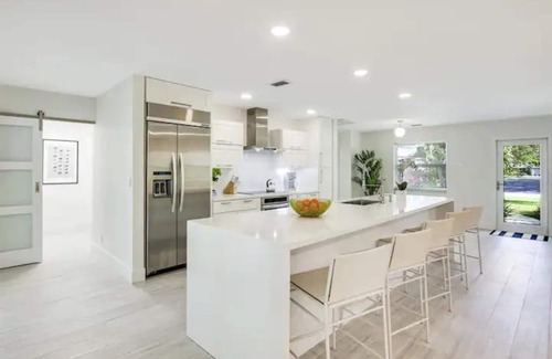Tequesta House | Jupiter Sands, Tequesta | Pool/Spa. Sleeps 10!