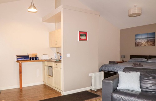 Tayinloan Cottage | JURA, pet friendly in Tayinloan, Kintyre, Argyll And The Isles