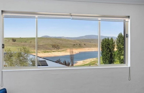 Kalkite House | Just 20 mins from Jindabyne and 50 mins from Perisher and Thredbo.