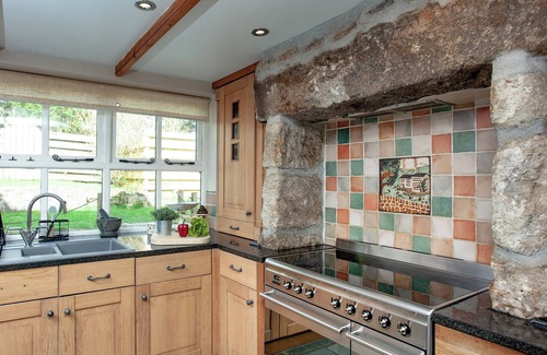 Carnmenellis Cottage | Just 9 miles from the coast, with long sandy beaches and coastal paths.