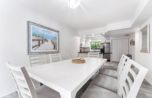 Siesta Key Apartment | Just Beachy by Beachside Management