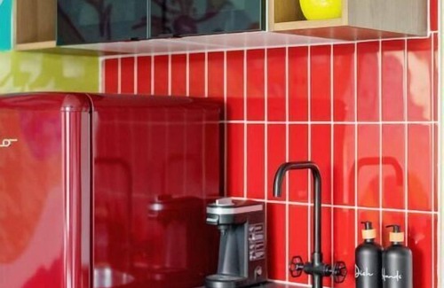 Golden Triangle Apartment | Just Create It Art Suite 205