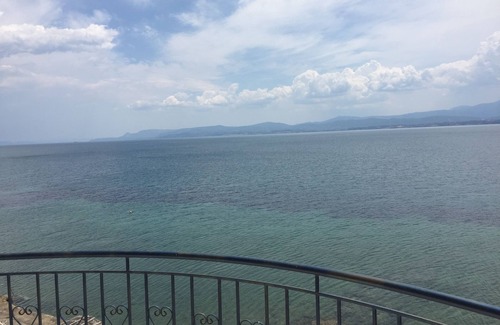 Eretria Apartment | Just Steps from the Sea, Less than 1h from Athens