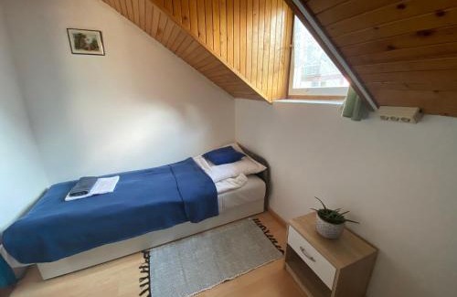 Bukkszentkereszt Apartment | Kék Nefejelcs apartman