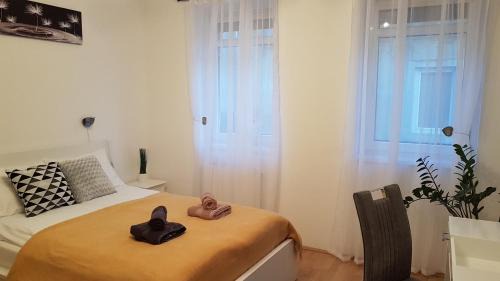 Pecs Apartment | Központhoz közeli - Cool Tettye Apartman