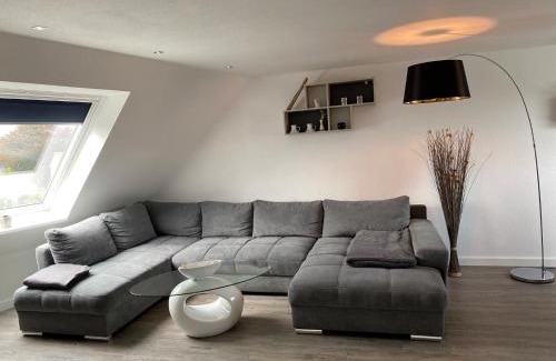 Doese Apartment | Küstentraum Cuxhaven, FeWo schön & modern, Strand -Grimmershörnbucht