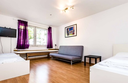 Hoehenberg Apartment | K63 nice apartment for 5 people in Cologne Höhenberg