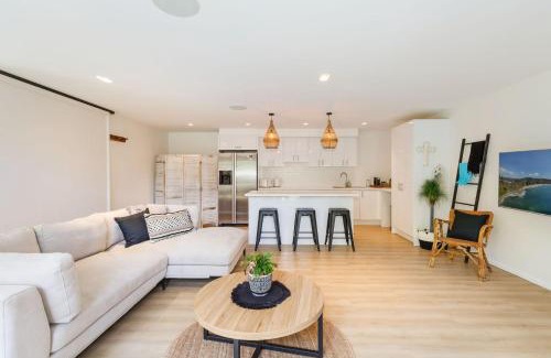 Newport House | Kahakai Gardens