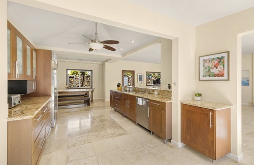 Kahala House | Kahala Breeze: Modern Tropical Home w/Pool, Private Yard, & A/C. Kahala Breeze