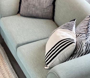 South Bay House | Kaikoura Blue haven in the bay