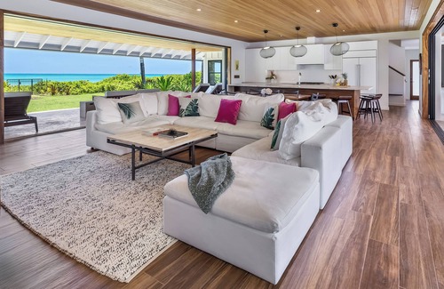 Kalama Tract Villa | Kailua Beach Villa: Stunning Beachfront Estate Private Pool/Spa, Ocean View & AC