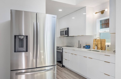 Keolu Hills Apartment | Kailua Studio - WiFi, AC, Garage, Steps from Beach
