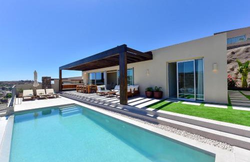 Salobre Villa | Kaiman 18 by VillaGranCanaria