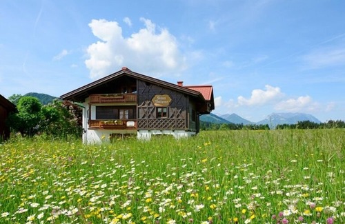 Groissenbach Apartment | Kaiserblick Zwei-Raum-Ferienwohnung, 38m², Balkon, extra Küche, Wohn-Schlafraum getrennt