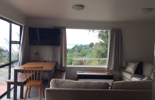 Ngaio Bay House | Kaiteriteri sea views native birds and privacy