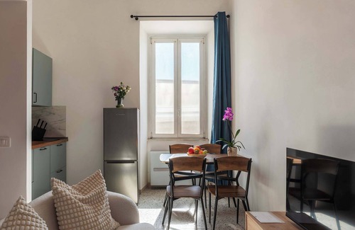 San Lorenzo Apartment | Kaizen The Barista 3BR Apartment With Coffee St