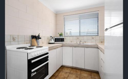 Victory Heights Apartment | Kalgoorlie, Unit 3, Paddy's Golden Patch