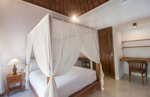Lodtunduh Hotel | Kalya Villa by Supala